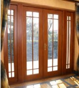 木質門窗上面的污漬應該怎么清洗